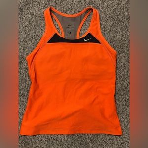 NIKE WORKOUT TOP